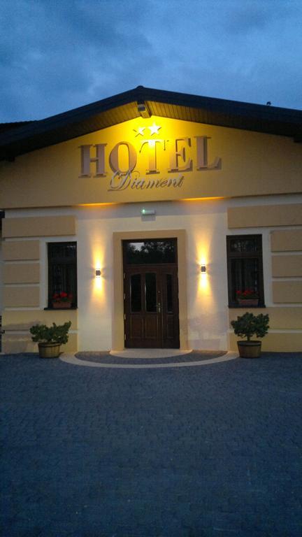 Hotel Diament - Zajazd U Przemka Zgierz Kültér fotó