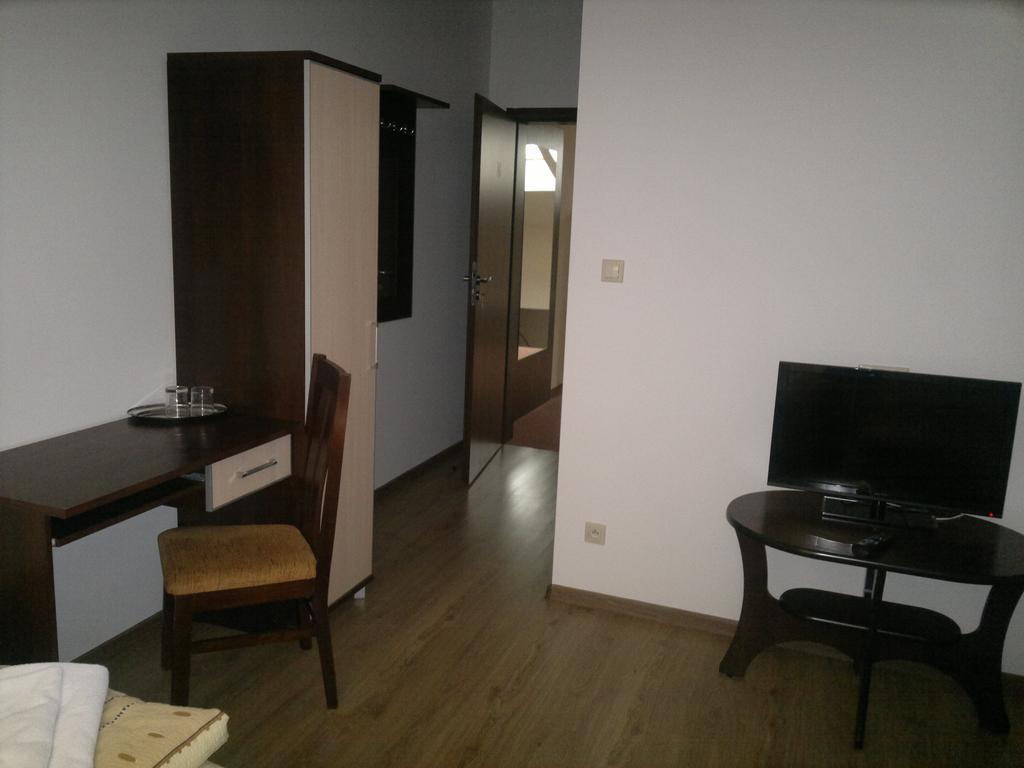 Hotel Diament - Zajazd U Przemka Zgierz Szoba fotó